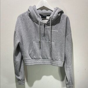 ALPHALETE Heather Gray Cropped Sweatshirt Size Small